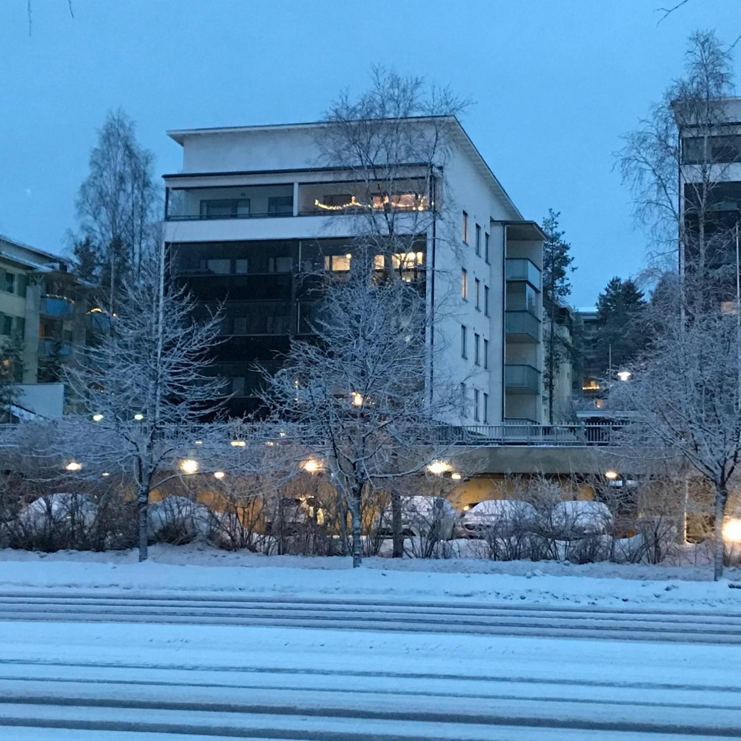 Home Next To The Railway Station Rovaniemi Exterior photo